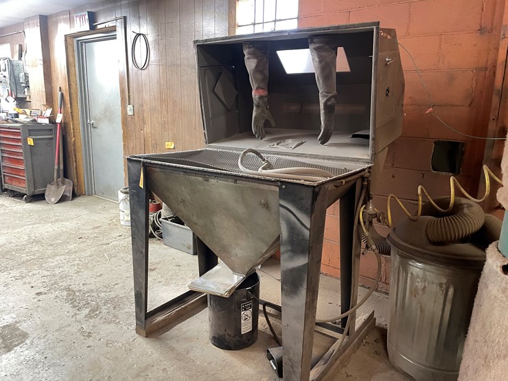 #5952-•-sandblast-cabinet-image-3