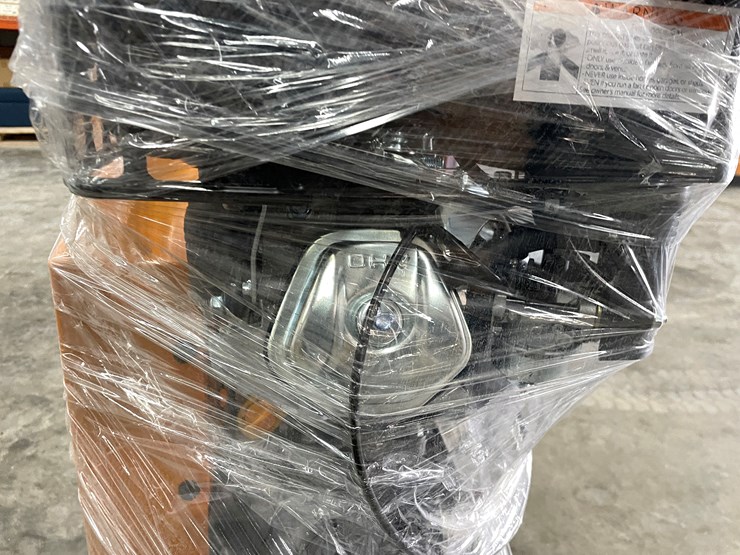 #2300-•-land-honor-40-gallon-2-stage-truck-mounted-air-compressor-image-15