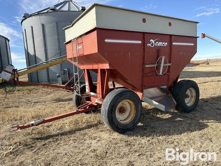 demco-harvest-wagon-image-1