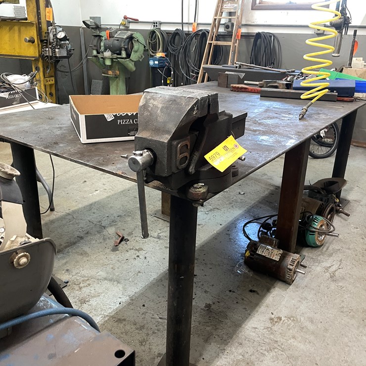#5979 • Metal Welding Table