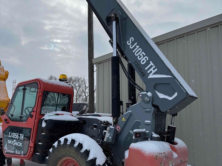 2017-skyjack-telehandler-image-4