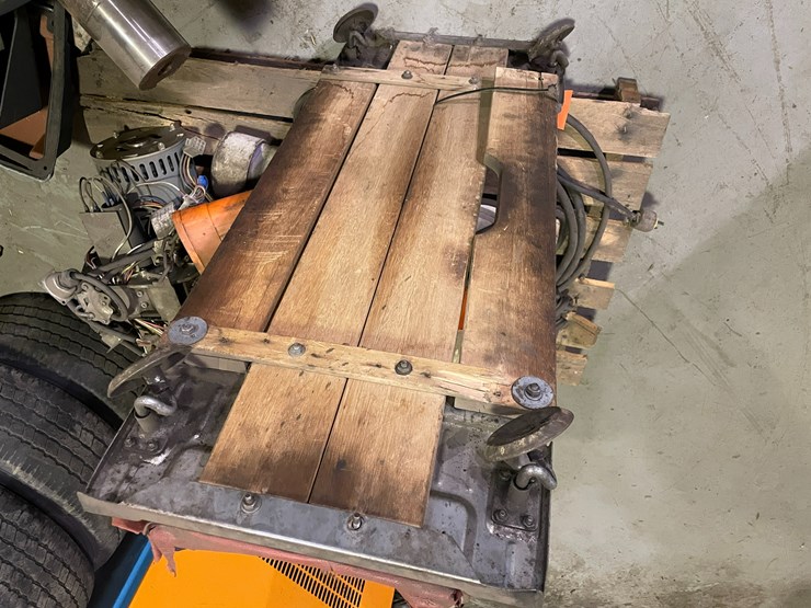 #7005-•-various-scrap-parts-image-7