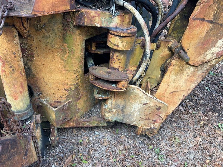 minneapolis-moline-diesel-backhoe-image-35