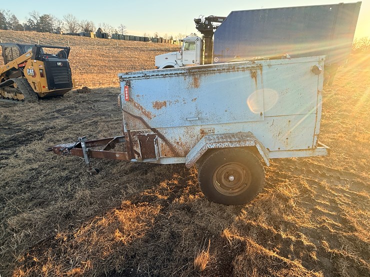 #2596-•-permavane-air-compressor-image-2