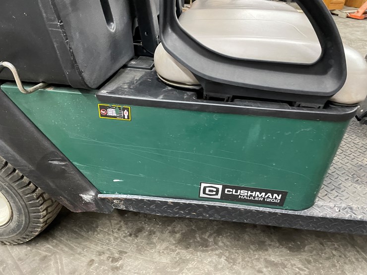 #301-•-cushman-hauler-1200-gas-golf-cart-image-23