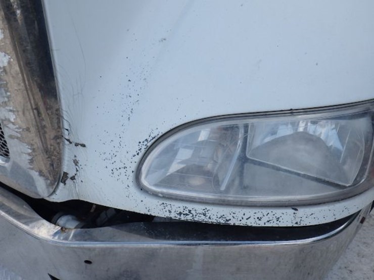 2014-peterbilt-386-image-2