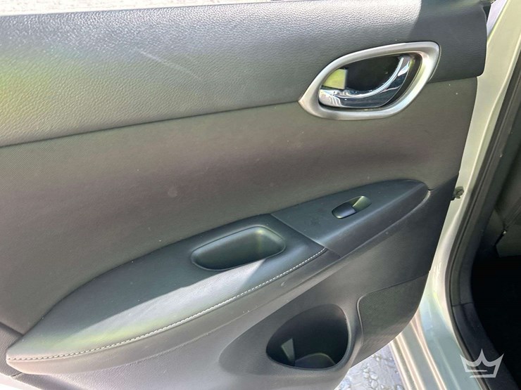 2017-nissan-sentra-sedan-image-22