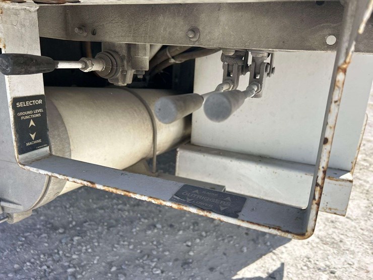 2013-international-workstar-7400-image-29