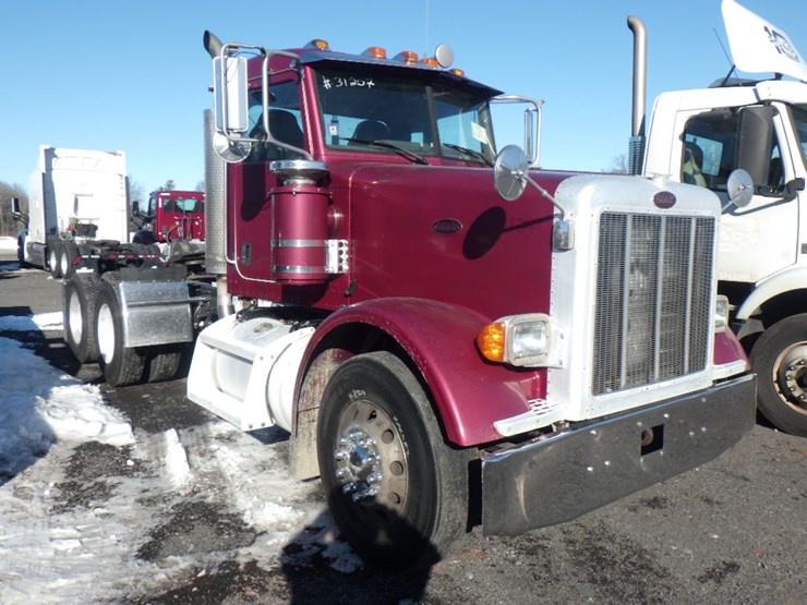 2007-peterbilt-378-image-3