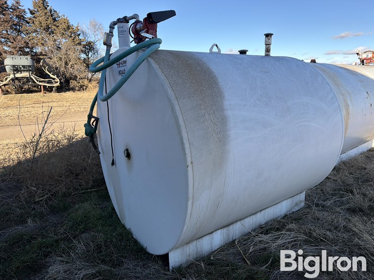 500-gallon-fuel-tank-w/pump-&-meter-image-1