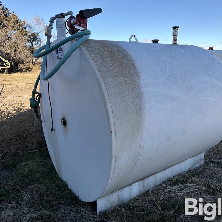 500-Gallon Fuel Tank W/Pump & Meter