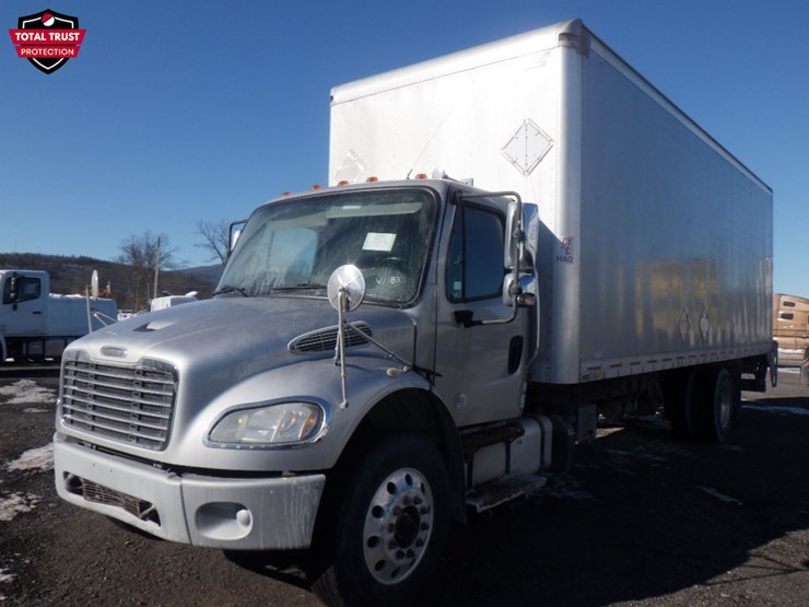 2019-freightliner-m2-106-image-1