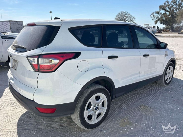 2017-ford-escape-image-3