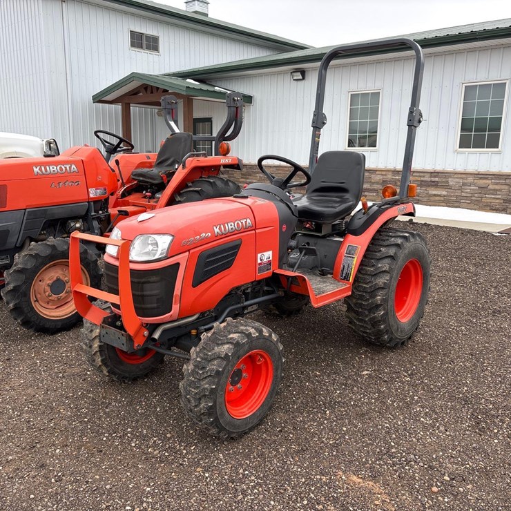 KUBOTA B2320