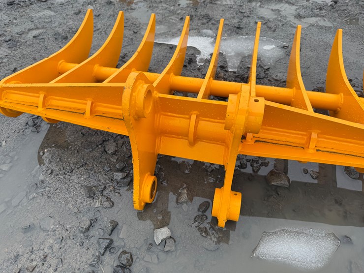 caterpillar-305-image-5