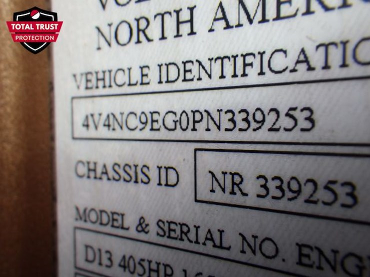 2023-volvo-vnl-300-image-19