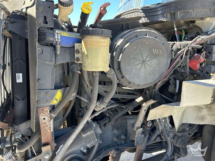 2013-international-workstar-7400-image-8