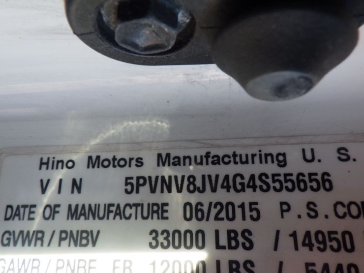 2016-hino-338-image-12