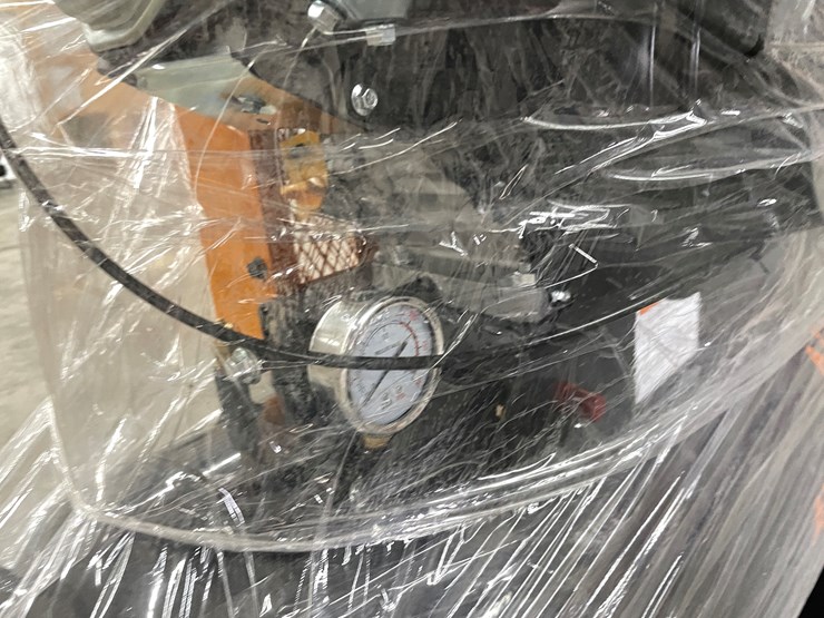 #2301-•-land-honor-40-gallon-2-stage-truck-mounted-air-compressor-image-17