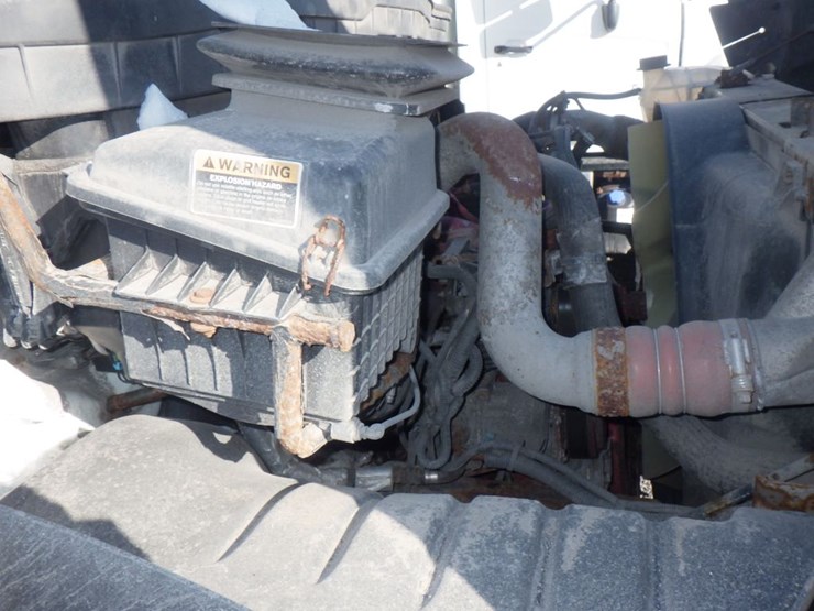 2014-international-durastar-4300-image-19