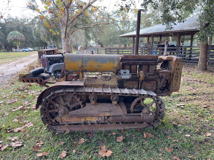 caterpillar-thirty-image-5