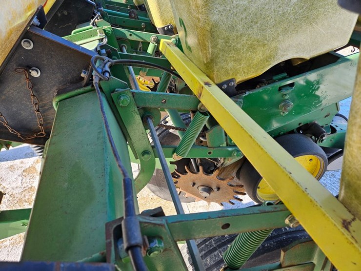 john-deere-7000-image-21