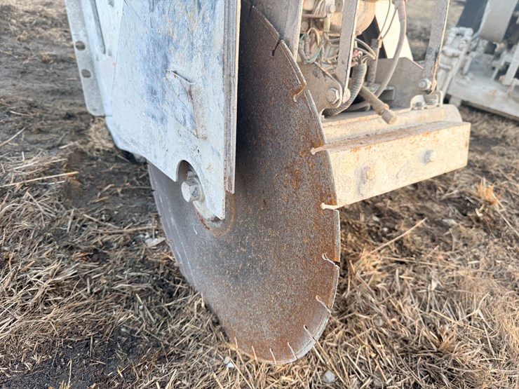 #2598-•-core-cut-cc1800xl-walk-behind-concrete-saw-image-16