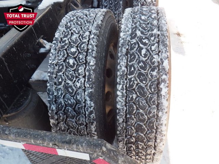 2020-kenworth-t680-image-9