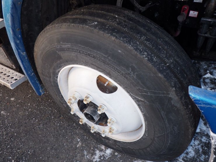 2018-freightliner-cascadia-113-image-21