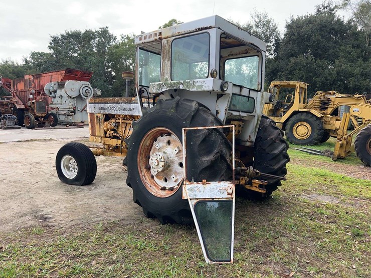 minneapolis-moline-g1050-image-3