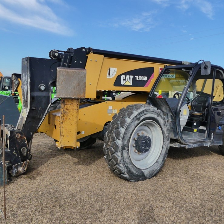 2017 CATERPILLAR TL1055D