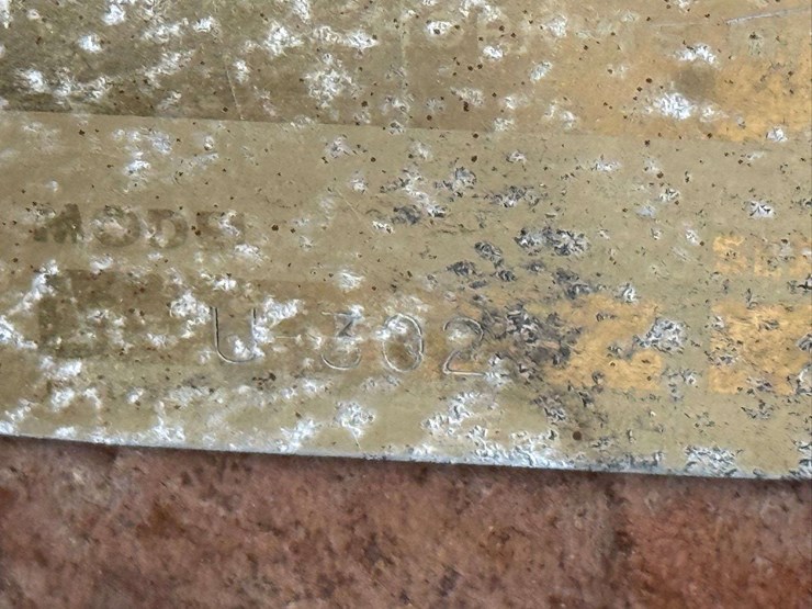 minneapolis-moline-u302-image-11