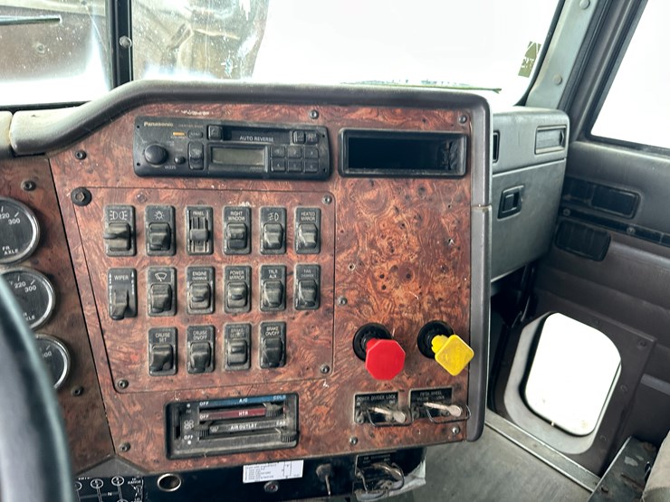 1997-international-9200-image-60