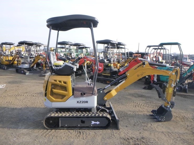 2025-agt-xz20r-hydraulic-excavator-image-7