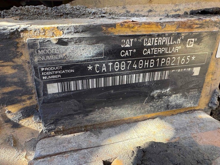 2007-caterpillar-740-image-12