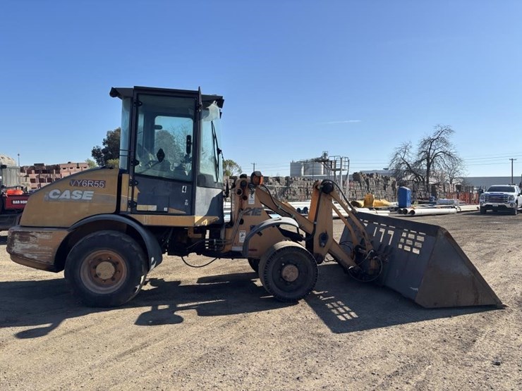 case-21e-wheel-loader-image-7
