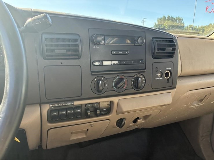 2006-ford-f450-image-11