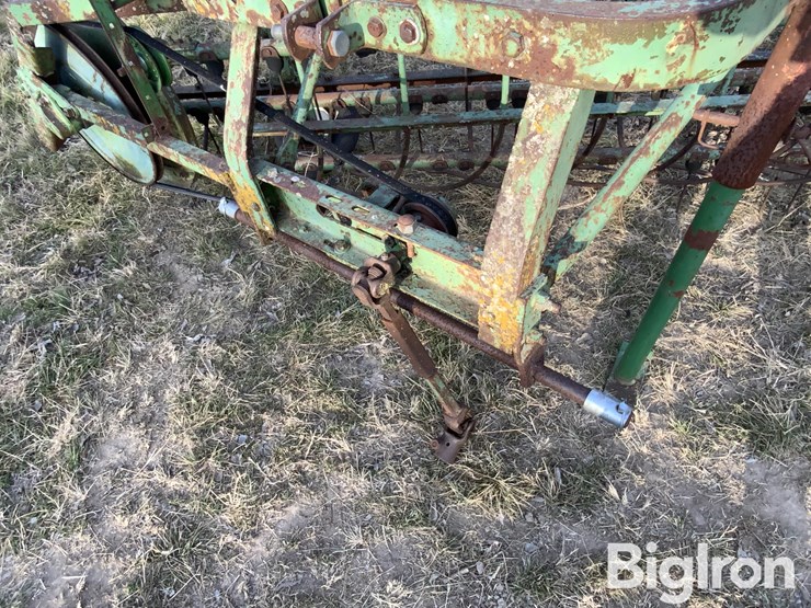 john-deere-350-image-18