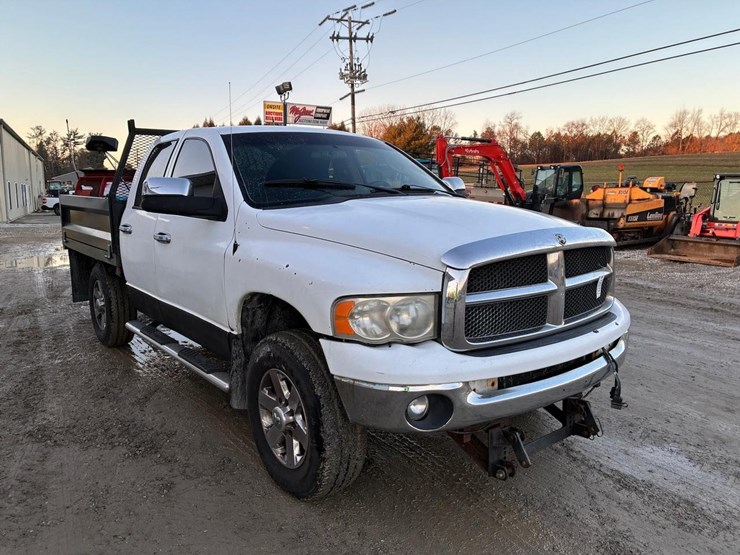 2005-dodge-2500-image-8