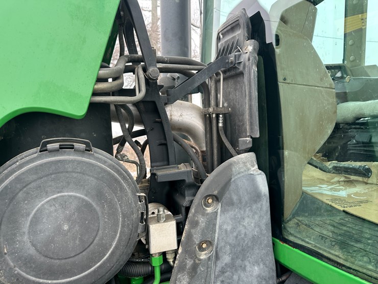 john-deere-8330-image-46