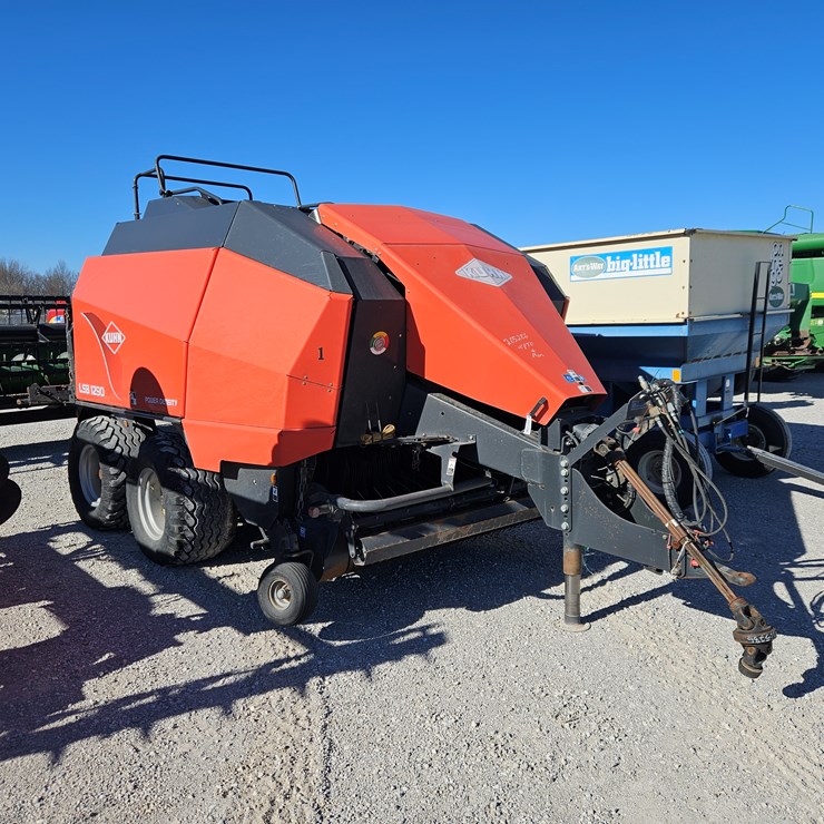 2012 KUHN LSB1290
