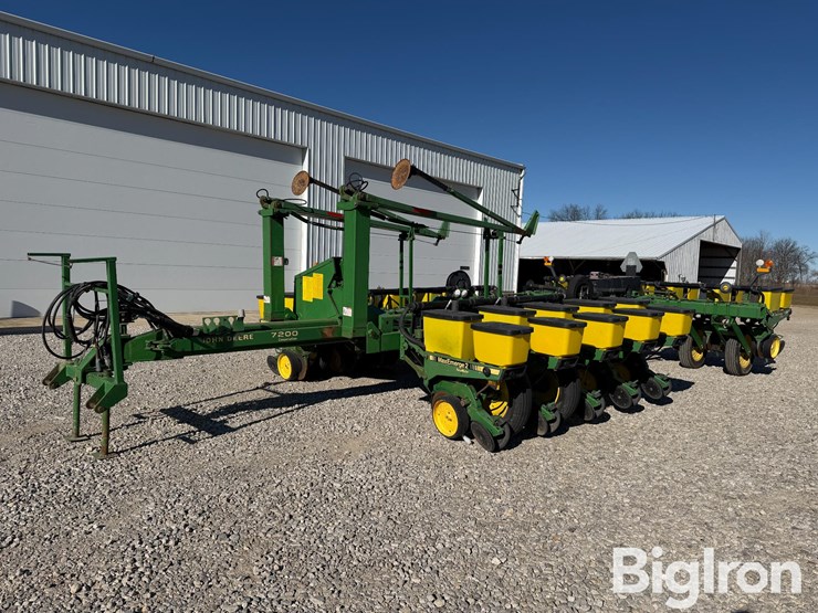 1993-john-deere-250-image-1