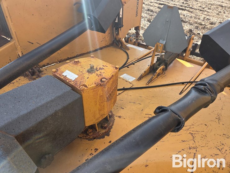 woods-bw18000-batwing-rotary-shredder-image-12