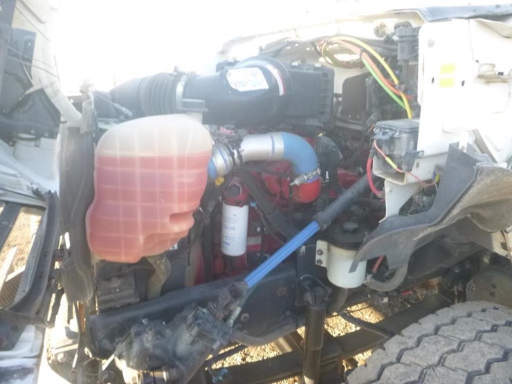 2015-ford-f750-image-17