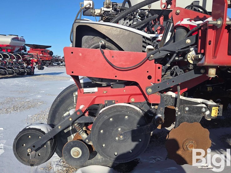 2014-case-ih-1255-image-15