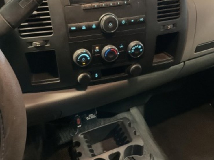 2012-chevrolet-silverado-1500-image-19