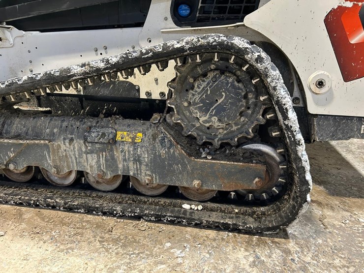 2023-bobcat-t770-image-19