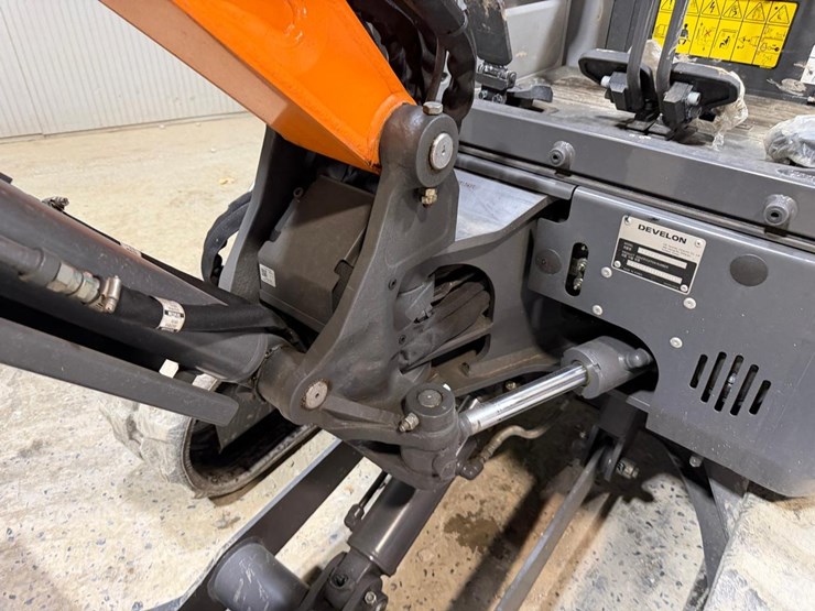 2026-develon-dx27z-7-image-13