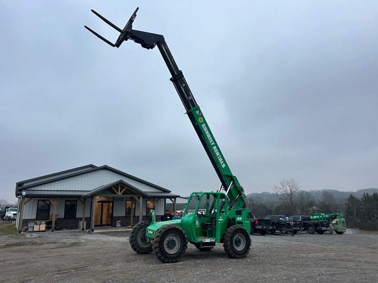 2016-sky-trak-6042-image-1