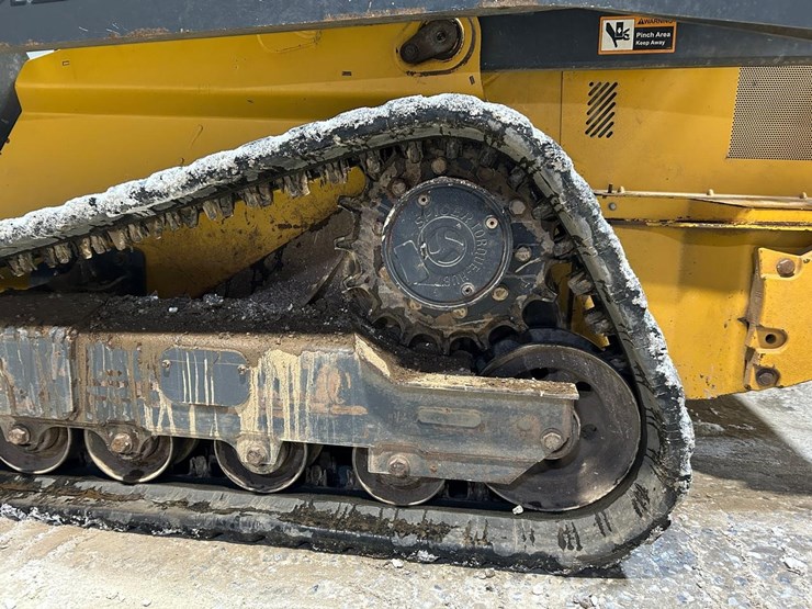 2023-deere-325g-image-19